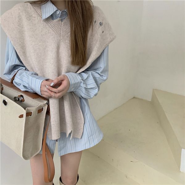 2021 autumn and winter korean style v neck knitted soild color sleeveless vest sweaters womens pullovers womens (R99415), White;black
2021 autumn and winter korean style v neck knitted soild color sleeveless vest sweaters womens pullovers womens (R99415), White;black