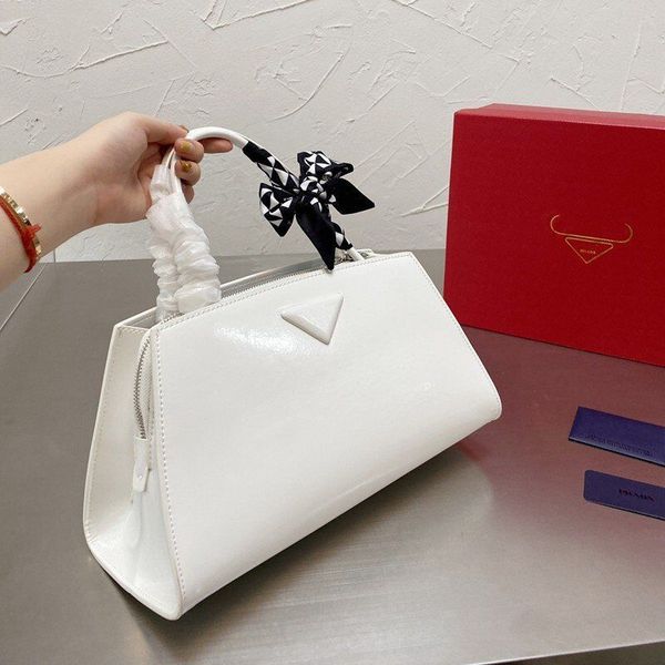 fashion female ribbon tote bag for women 2021 leather designer messenger handbag shoulder handbags lcm
fashion female ribbon tote bag for women 2021 leather designer messenger handbag shoulder handbags lcm
