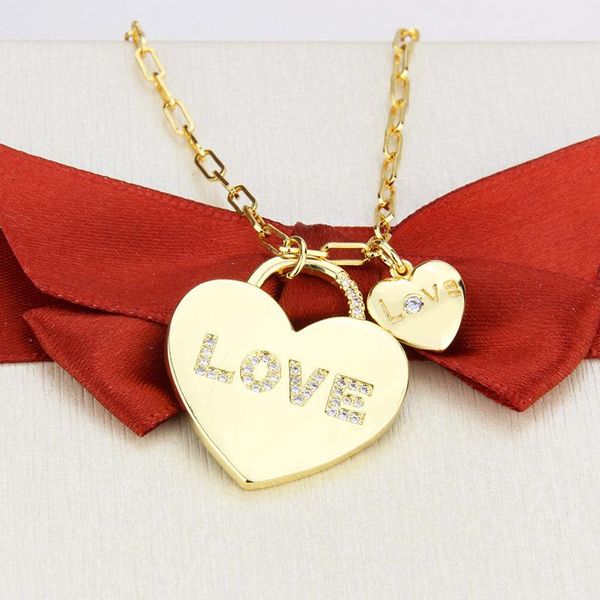 small necklace micro inlaid heart-shaped boy girl pendant fashionable copper electroplating holding heart chokers, Golden;silver
small necklace micro inlaid heart-shaped boy girl pendant fashionable copper electroplating holding heart chokers, Golden;silver
