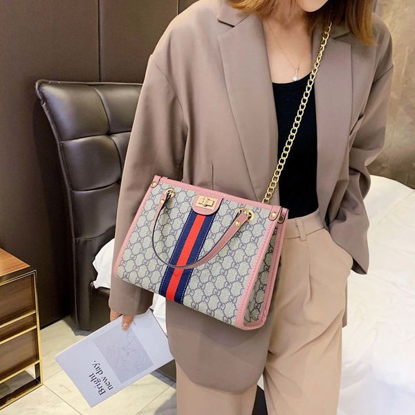 texture bag women's new versatile messenger advanced sense of style fashion one shoulder chain handbags
texture bag women's new versatile messenger advanced sense of style fashion one shoulder chain handbags