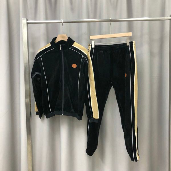 2020 fashion designer clothing mens tracksuit paris embroidery logo velvet jacket outwear sweatshirt suit patchwork sportwear pants, Gray
2020 fashion designer clothing mens tracksuit paris embroidery logo velvet jacket outwear sweatshirt suit patchwork sportwear pants, Gray