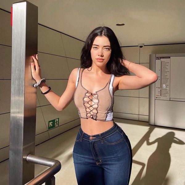 female camisole girls u-neck hollow out short vest sleeveless crop for summer khaki women's tanks & camis, White
female camisole girls u-neck hollow out short vest sleeveless crop for summer khaki women's tanks & camis, White