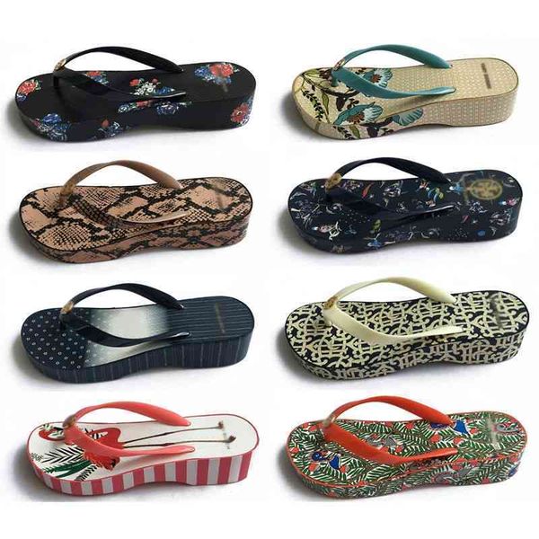 european and american foreign trade tb slope heel thick bottom flip flop women's summer increase antiskid clip foot cool slippers wear, Black
european and american foreign trade tb slope heel thick bottom flip flop women's summer increase antiskid clip foot cool slippers wear, Black