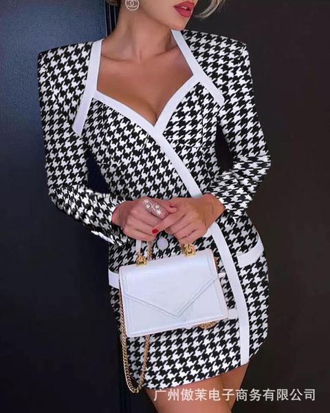 casual dresses female elegant slim houndstooth wide-shoulder long-sleeved stitching professional wear, Black;gray
casual dresses female elegant slim houndstooth wide-shoulder long-sleeved stitching professional wear, Black;gray