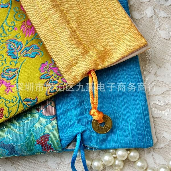 tpbi chinese styletraditional packaging boxes copper coin knot gift storage brocade brocade bundle pocket blessing jewelry stationery stora, Black;white
tpbi chinese styletraditional packaging boxes copper coin knot gift storage brocade brocade bundle pocket blessing jewelry stationery stora, Black;white