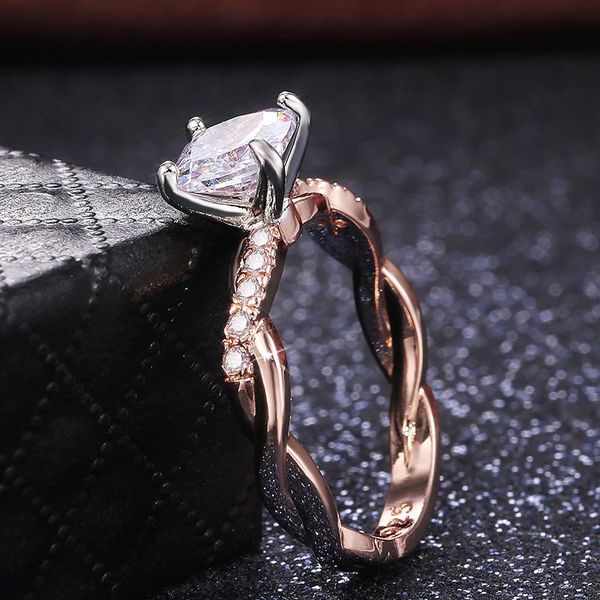 wedding rings classic 4 zircon stone women ring rose gold color marriage anniversary proposal dazzling jewelry, Slivery;golden
wedding rings classic 4 zircon stone women ring rose gold color marriage anniversary proposal dazzling jewelry, Slivery;golden