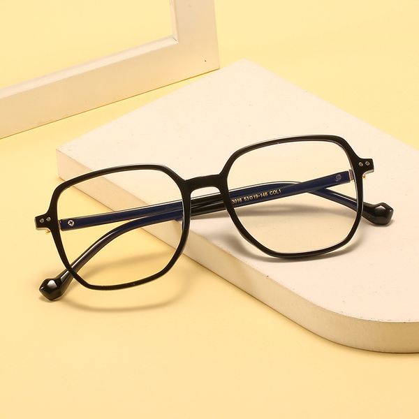 designer sun new blue light proof flat tr90 irregular large meter nail myopia frame korean fashion glasses, White;black
designer sun new blue light proof flat tr90 irregular large meter nail myopia frame korean fashion glasses, White;black