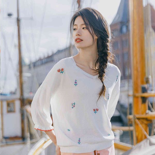 sweater spring literary pure and fresh v-line collar patchwork color lace sleeve loose pullover 3p0h, White;black
sweater spring literary pure and fresh v-line collar patchwork color lace sleeve loose pullover 3p0h, White;black