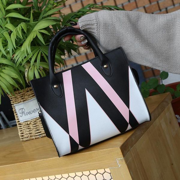 evening bags 2021 triangle print killer bag ladies ffashion korean single sshoulder diagonal female
evening bags 2021 triangle print killer bag ladies ffashion korean single sshoulder diagonal female
