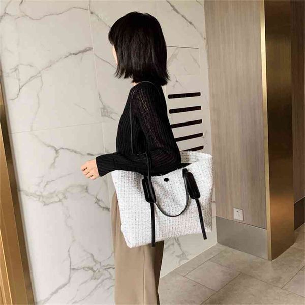 storage baag2020 new large capacity shoulder women's sequin autumn and winter fashion handbag versatile tote baggg bag
storage baag2020 new large capacity shoulder women's sequin autumn and winter fashion handbag versatile tote baggg bag