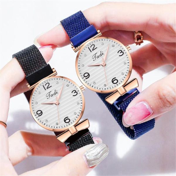 ladies magnetic diamond simple sryle watches clock luxury fashion female quartz wristwatches relogio feminino zegarek damski, Slivery;brown
ladies magnetic diamond simple sryle watches clock luxury fashion female quartz wristwatches relogio feminino zegarek damski, Slivery;brown
