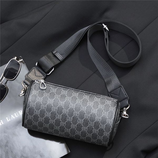bag handbag fashion men's single shoulder cross brand youth leisure trend cylinder, Black;red
bag handbag fashion men's single shoulder cross brand youth leisure trend cylinder, Black;red