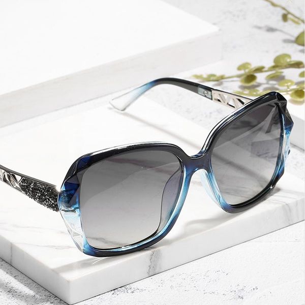 sunglasses 2021 fashion round polarized men women brand designer vintage polaroid sun glasses female oculos uv400, White;black
sunglasses 2021 fashion round polarized men women brand designer vintage polaroid sun glasses female oculos uv400, White;black