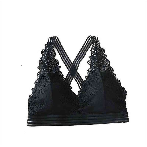 women lace no steel ring large v-neck triangle cup anti-exposure bra without steel ring summer style padded thin bra, White
women lace no steel ring large v-neck triangle cup anti-exposure bra without steel ring summer style padded thin bra, White