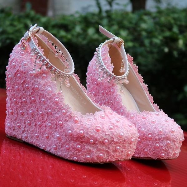 dress shoes 2021 spring and autumn female high heels pearl round waterproof platform slope with lace wedding party nightclub, Black
dress shoes 2021 spring and autumn female high heels pearl round waterproof platform slope with lace wedding party nightclub, Black