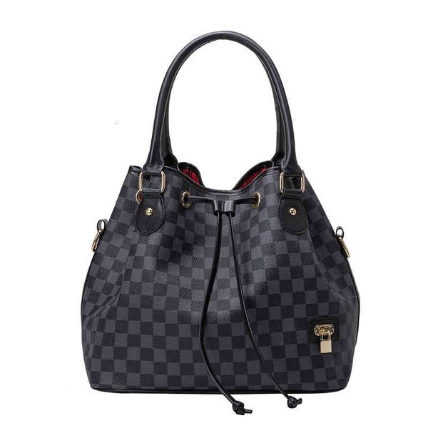 handbag bucket bag 2021 fashion large capacity checkerboard women's single shoulder pull rope messenger, Black;red
handbag bucket bag 2021 fashion large capacity checkerboard women's single shoulder pull rope messenger, Black;red