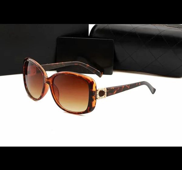new highend fashion sunglasses for men and women big frame sunglasses european and american outdoor sunshade glasses, White;black
new highend fashion sunglasses for men and women big frame sunglasses european and american outdoor sunshade glasses, White;black