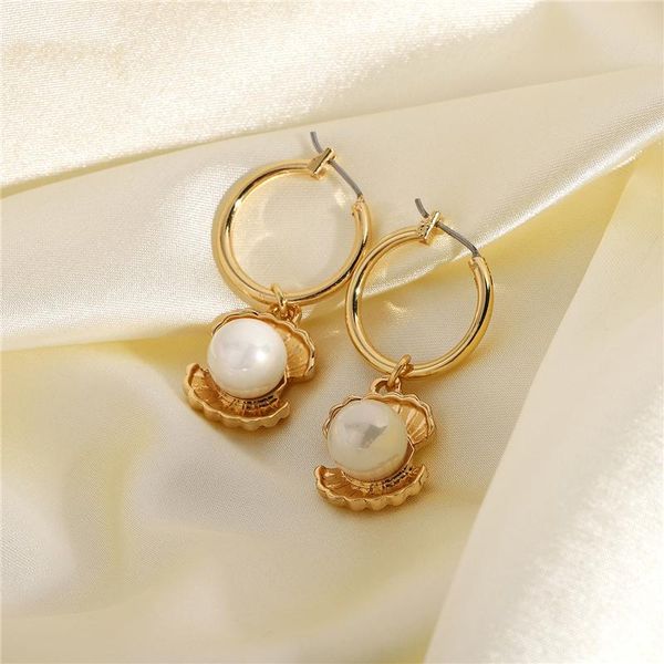 hoop & huggie elegant natural shell pearl pendant earrings for women girls bohemian summer jewelry accessories, Golden;silver
hoop & huggie elegant natural shell pearl pendant earrings for women girls bohemian summer jewelry accessories, Golden;silver