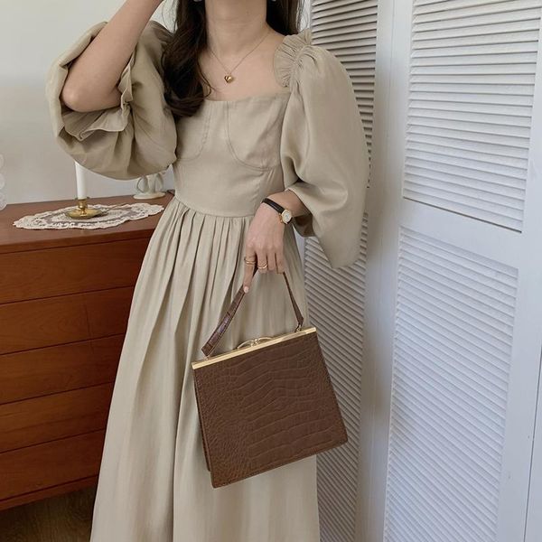 casual dresses alien kitty 2021 spring women french retro dress loose gentle square colloar puff sleeves elegant long chic female fashion, Black;gray
casual dresses alien kitty 2021 spring women french retro dress loose gentle square colloar puff sleeves elegant long chic female fashion, Black;gray