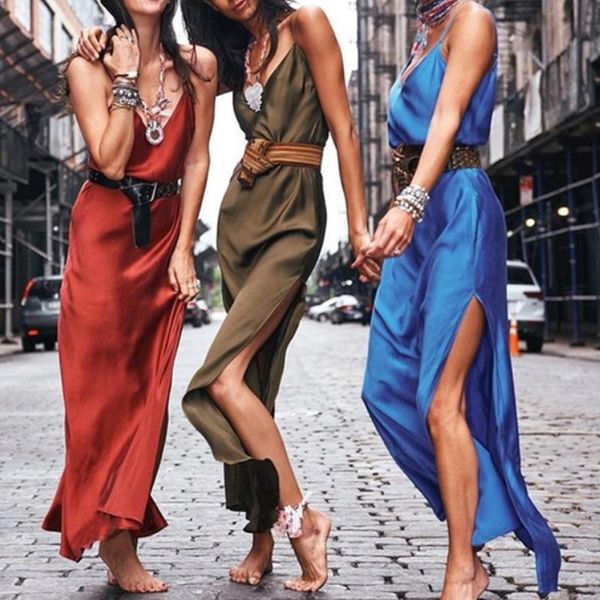 casual dresses 2021 summer women silk satin long with polka dots ladies sleeveless adjustable straps bodycon causal dress, Black;gray
casual dresses 2021 summer women silk satin long with polka dots ladies sleeveless adjustable straps bodycon causal dress, Black;gray