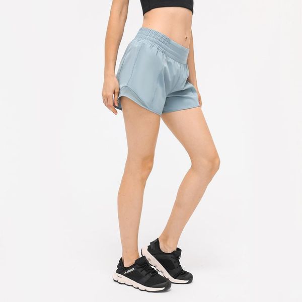 gym clothing 2021 spring and summer elastic waist mesh yoga loose breathable hidden zipper pocket sports shorts women, White;black
gym clothing 2021 spring and summer elastic waist mesh yoga loose breathable hidden zipper pocket sports shorts women, White;black