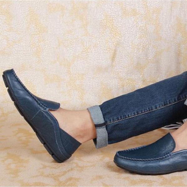 large size 35-47 casual men's loafers spring and autumn soft leather flat shoes business dress, Black
large size 35-47 casual men's loafers spring and autumn soft leather flat shoes business dress, Black
