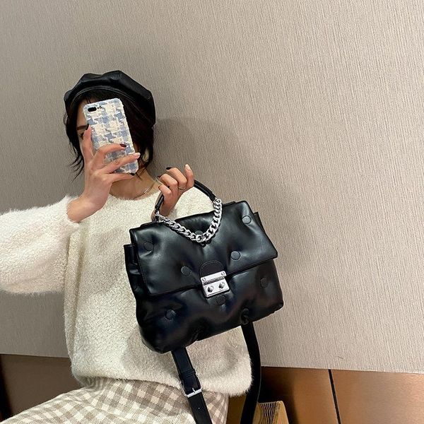 solid color women shoulder bag fashion pu leather design casual large capacit soft handbags with thin chain bags
solid color women shoulder bag fashion pu leather design casual large capacit soft handbags with thin chain bags