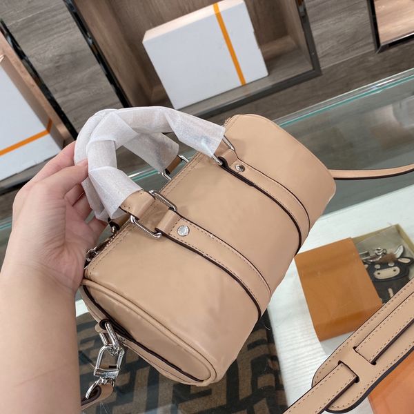 wholesale handbags l ladies wo'men bags messenger bags shoulder wallets 22cm with box
wholesale handbags l ladies wo'men bags messenger bags shoulder wallets 22cm with box