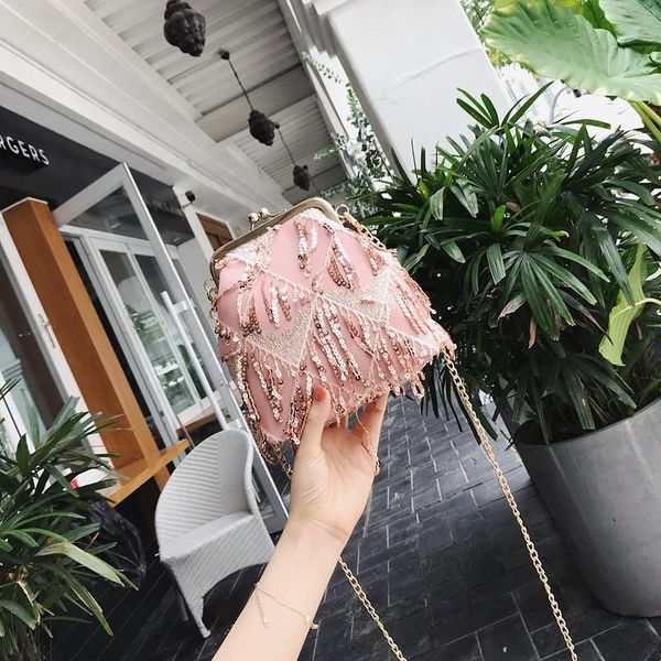 evening bags 2021 style korean chain small bag tassel fashion shoulder elegant prevalent messenger women's luxury
evening bags 2021 style korean chain small bag tassel fashion shoulder elegant prevalent messenger women's luxury
