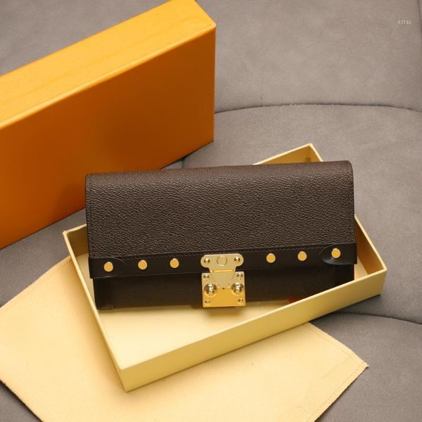 fashion real leather wallet for women and men zippy with dust bag box wallets1, Red;black
fashion real leather wallet for women and men zippy with dust bag box wallets1, Red;black