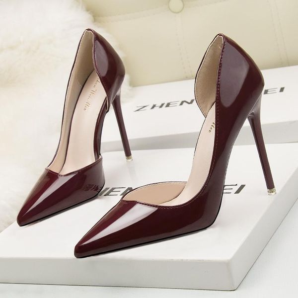 dress shoes 2021 women's fashionable, simple, thin, high-heeled, shallow mouth, pointed side, sexy, ol professional, Black
dress shoes 2021 women's fashionable, simple, thin, high-heeled, shallow mouth, pointed side, sexy, ol professional, Black