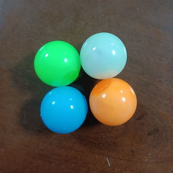 ceiling sticky wall ball luminous glow in the dark squishy anti stress balls stretchable soft squeeze kids toys party gift 2021
ceiling sticky wall ball luminous glow in the dark squishy anti stress balls stretchable soft squeeze kids toys party gift 2021