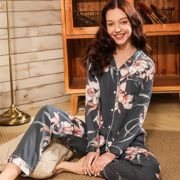 women's sleepwear thin cotton silk long-sleeved pants leisurewear ms lapel button people comfortable pajamas sonno nuisette femme, Black;red
women's sleepwear thin cotton silk long-sleeved pants leisurewear ms lapel button people comfortable pajamas sonno nuisette femme, Black;red