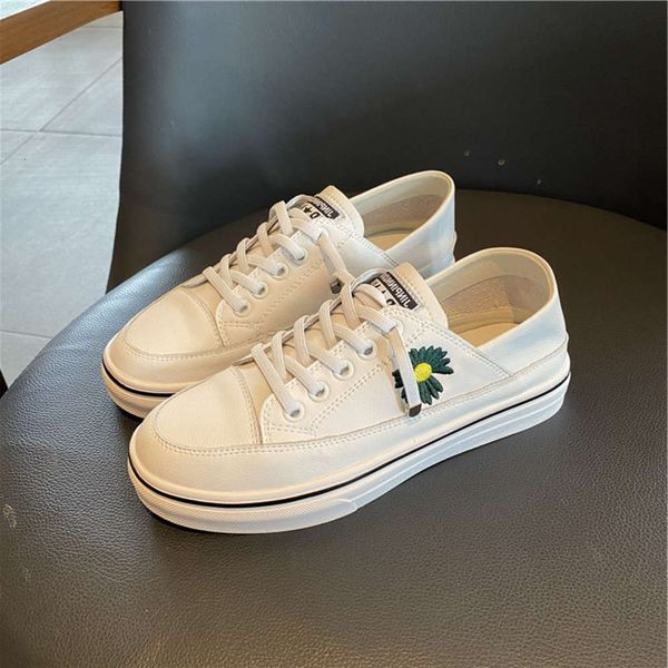 Casual shoes 2021 new spring Korean version ins Baida leisure net red street shooting college wind women's shoes small white two VX6T
Casual shoes 2021 new spring Korean version ins Baida leisure net red street shooting college wind women's shoes small white two VX6T