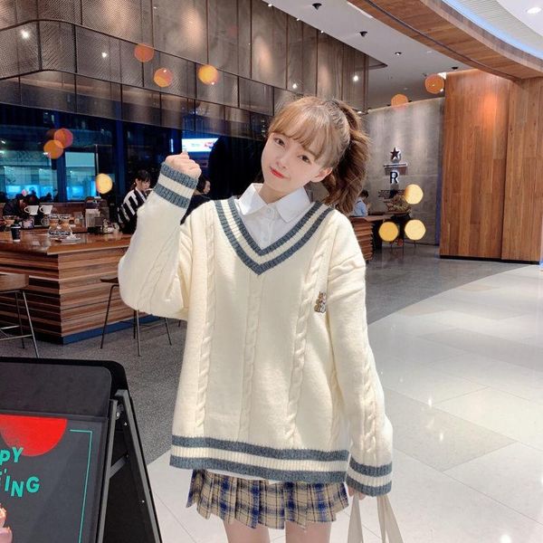 women's sweaters 2021 korean fashion chic cute bear emboridery for girls autumn winter woman kawaii clothes v-neck pullover, White;black
women's sweaters 2021 korean fashion chic cute bear emboridery for girls autumn winter woman kawaii clothes v-neck pullover, White;black