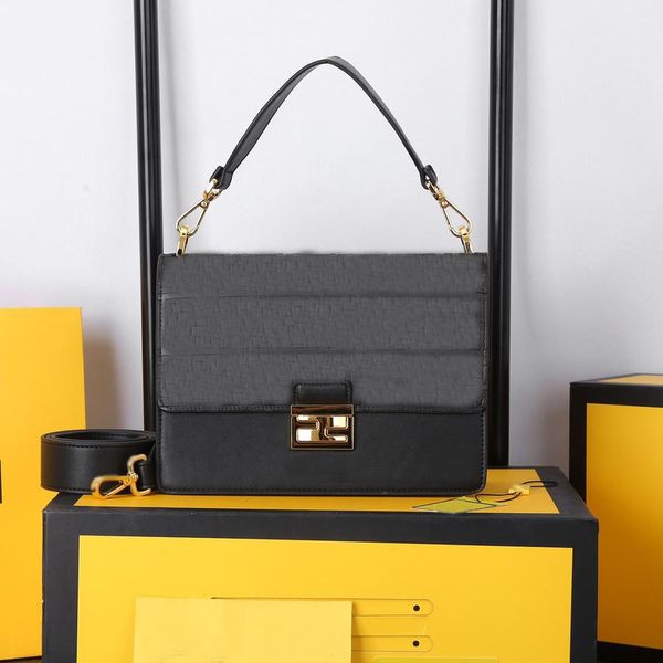 wholesale woman evening bag crossbody bags 24cm leather material kill letter style design gift luxury handbags
wholesale woman evening bag crossbody bags 24cm leather material kill letter style design gift luxury handbags