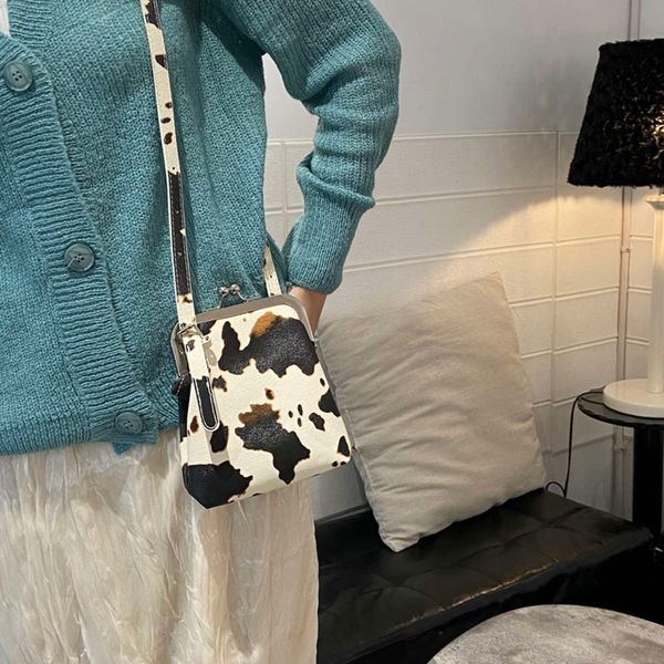 retro pu leather women small crossbody bags fashion dign ladi mini clutch purse handbag cow pattern female clip shoulder bag
retro pu leather women small crossbody bags fashion dign ladi mini clutch purse handbag cow pattern female clip shoulder bag