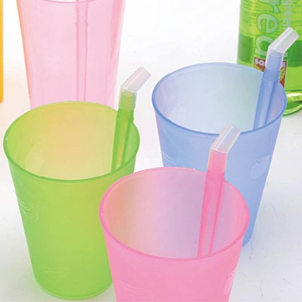 water bottles cup with straw juice portable bottle plastic baby drinking children drink fresh fruit
water bottles cup with straw juice portable bottle plastic baby drinking children drink fresh fruit