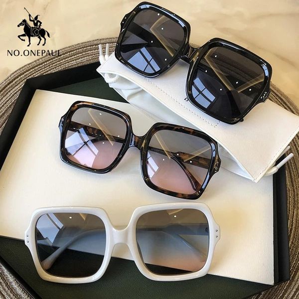 sunglasses 2021 vintage big women ladies black fashion gradient female oversized square glasses oculos, White;black
sunglasses 2021 vintage big women ladies black fashion gradient female oversized square glasses oculos, White;black