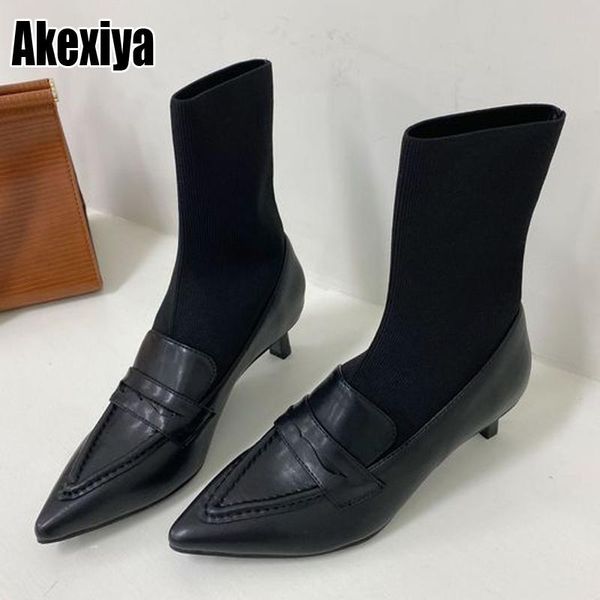 boots stiletto ankle women 2021 spring and autumn socks knitted all-match black pointed stretch p463
boots stiletto ankle women 2021 spring and autumn socks knitted all-match black pointed stretch p463
