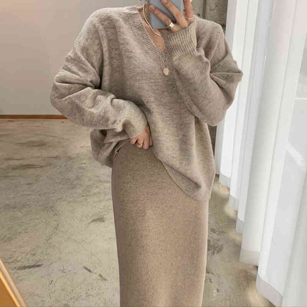 dress autumn winter women knit two outfits full sleeve sweater and high waist long skirt ladies knitted piece h0d0 9r8h, Black;gray
dress autumn winter women knit two outfits full sleeve sweater and high waist long skirt ladies knitted piece h0d0 9r8h, Black;gray