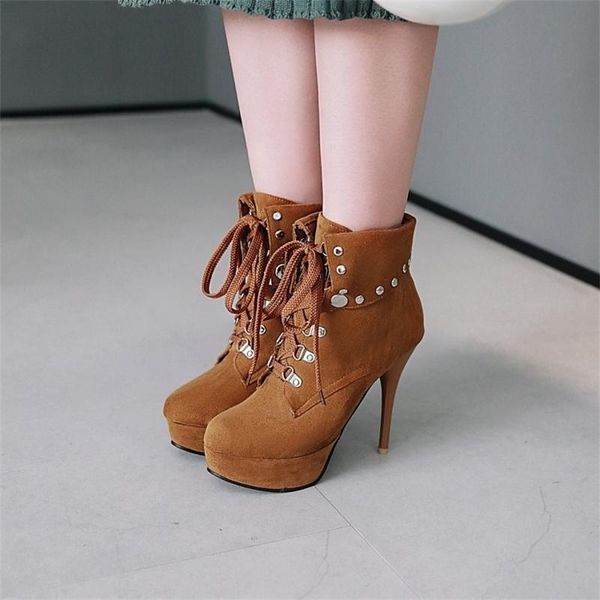 boots 2021 spring and autumn fashion trend women's super high heel frosted short large, Black
boots 2021 spring and autumn fashion trend women's super high heel frosted short large, Black