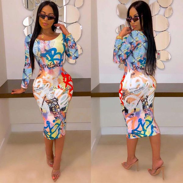 2020 spring women's fashion casual long sleeve dress with english alphabet printing stitching, White
2020 spring women's fashion casual long sleeve dress with english alphabet printing stitching, White