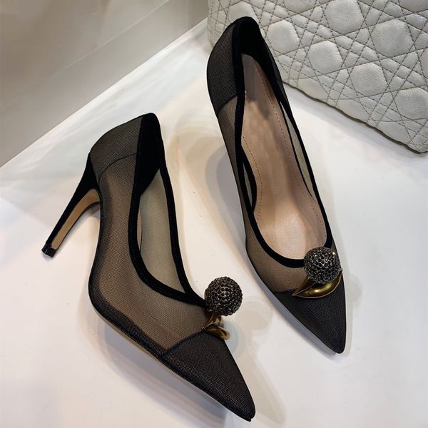 2021 fashion dress shoes ladies high heels exquisite and comfortable strap women letters short boots leather material size 35-41, Black
2021 fashion dress shoes ladies high heels exquisite and comfortable strap women letters short boots leather material size 35-41, Black