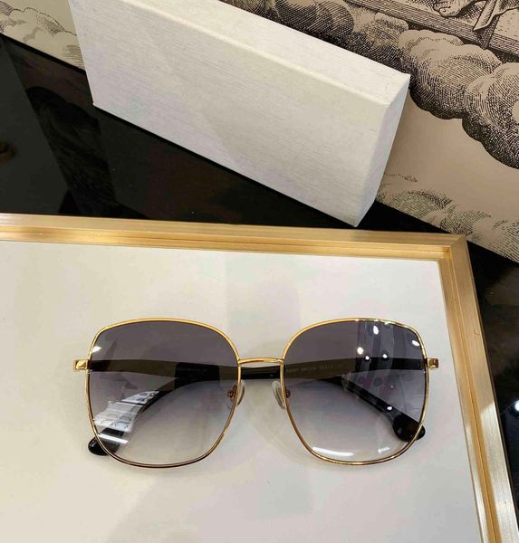 special offer designer glasses luxury brand oversized men sunglasses women square sunglass brand designer vintage beach shades party eyewear, White;black
special offer designer glasses luxury brand oversized men sunglasses women square sunglass brand designer vintage beach shades party eyewear, White;black