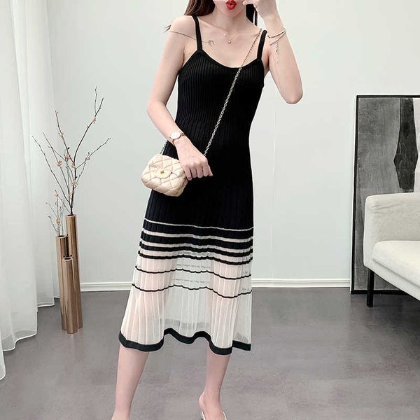 summer holiday beach knitted dress fashion design women mesh splice hit color spaghetti strap midi 210529, Black;gray
summer holiday beach knitted dress fashion design women mesh splice hit color spaghetti strap midi 210529, Black;gray