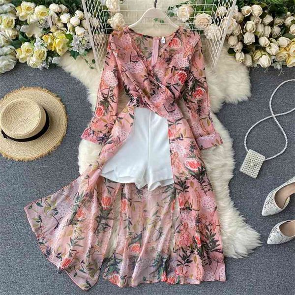 spring women long sleeve v neck dress asymmetrical chiffon shirt white shorts ladies set casual two piece sets 210513
spring women long sleeve v neck dress asymmetrical chiffon shirt white shorts ladies set casual two piece sets 210513
