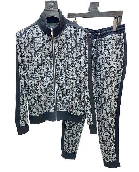 mens tracksuits sweatsuits designer 2 piece sets hoodies solid color femme suit long sleeves jacket outwear stylist brand sports and, Gray
mens tracksuits sweatsuits designer 2 piece sets hoodies solid color femme suit long sleeves jacket outwear stylist brand sports and, Gray