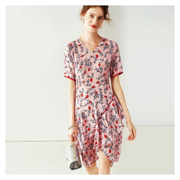dress 2021 summer women's style v-neck short-sleeved lotus leaf ee silk print long skirt, Black;gray
dress 2021 summer women's style v-neck short-sleeved lotus leaf ee silk print long skirt, Black;gray