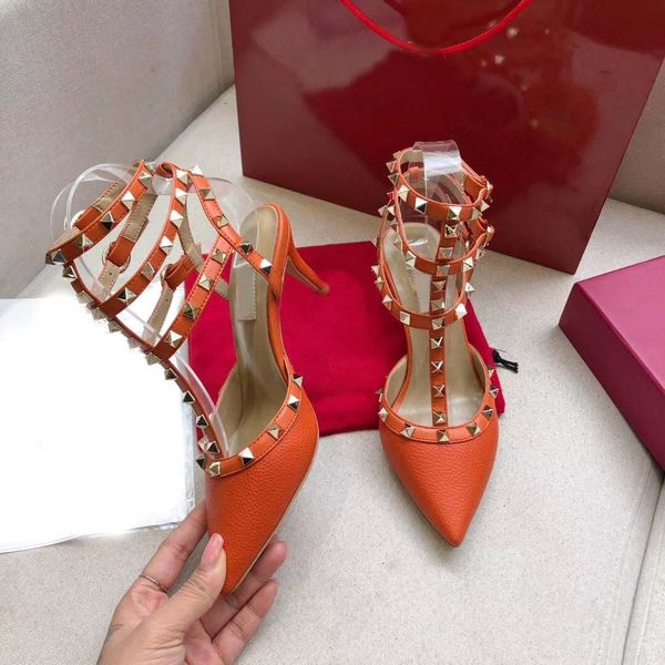 classic fashion slides sandals lady summer sandals designer metal buckle large size leather thick bottom high heeled women shoe bagshoe1978, Black
classic fashion slides sandals lady summer sandals designer metal buckle large size leather thick bottom high heeled women shoe bagshoe1978, Black